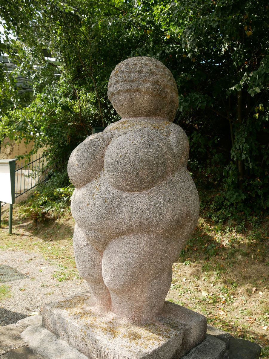 Venus von Willendorf